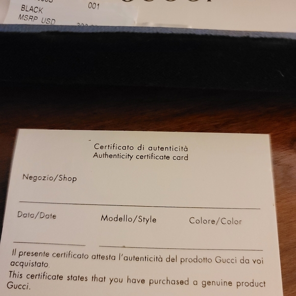 Gucci Shades - Picture 6 of 6